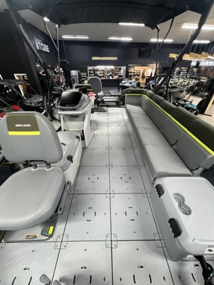 2025 Sea-Doo Switch Fish 18 - 170 HP | Best Of Both Water World Photo 10 of 41
