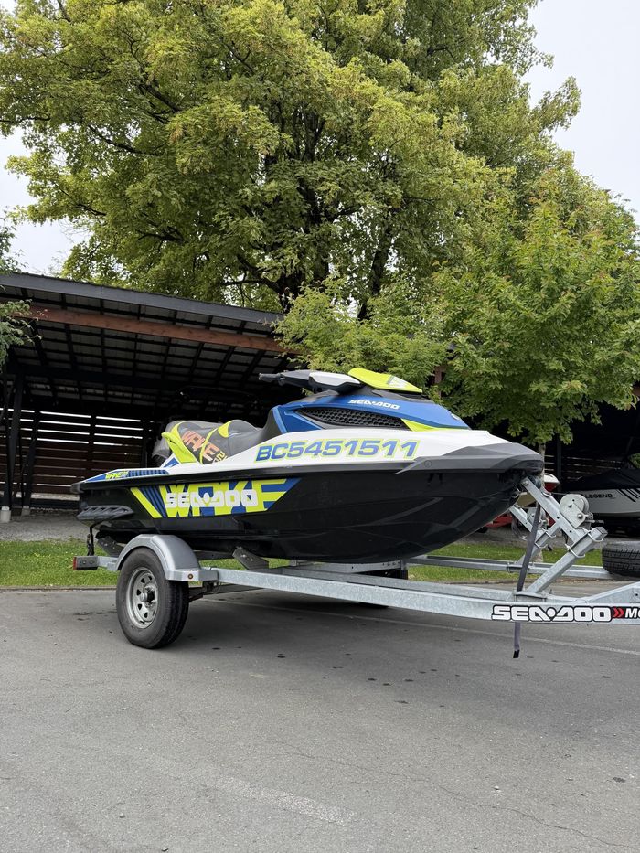 2021 Sea-Doo Wake Pro 215 Photo 2 of 7