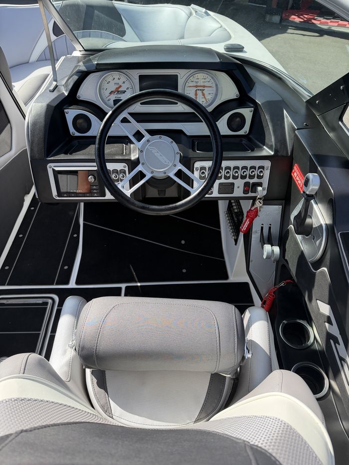 2021 MB Boats MB B52 23 Alpha Photo 8 of 11