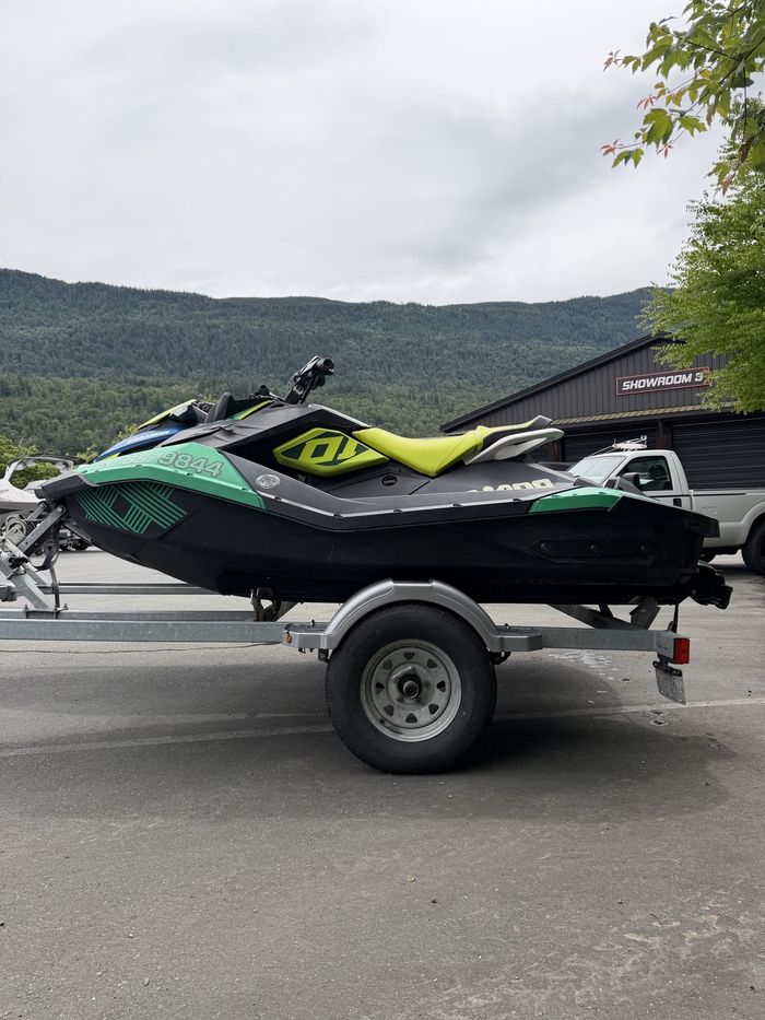 2018 Sea-Doo Spark Photo 3 of 5
