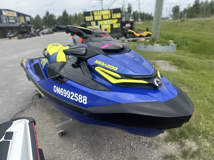 2020 Sea-Doo Wake Pro 230 Photo 2 of 4
