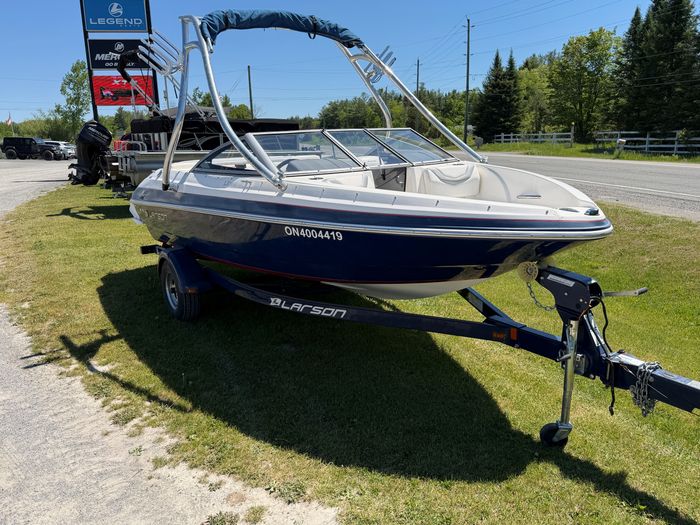 2013 Larson LX 195S Photo 5 of 25