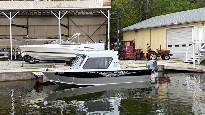 2021 Hewescraft 210 Sea Runner Photo 1 of 7