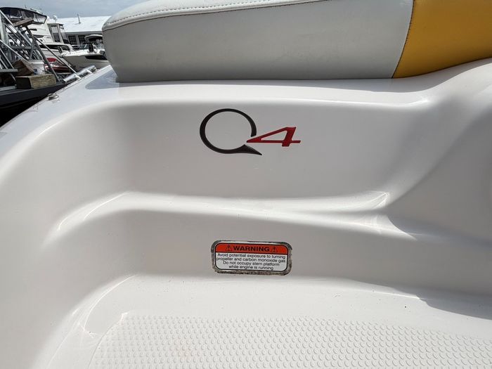2010 Tahoe Q4 Photo 6 of 16