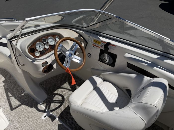 2008 Glastron GT-185 Bowrider Photo 10 of 16