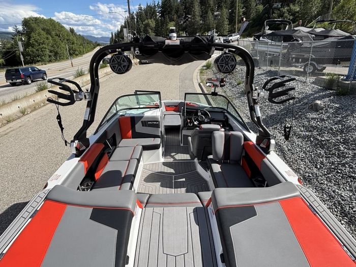 2019 Nautique Nautique SuperAir 230 Photo 9 sur 32
