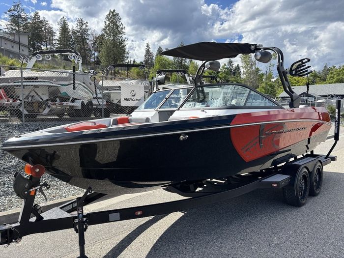 2019 Nautique Nautique SuperAir 230 Photo 3 sur 32