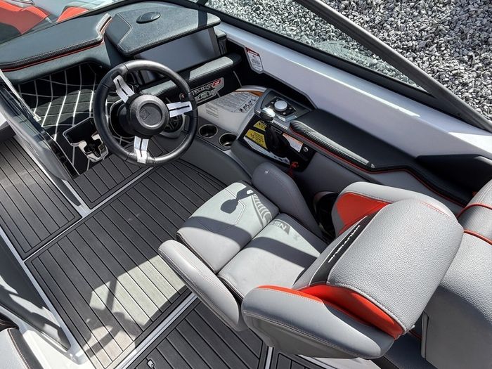 2019 Nautique Nautique SuperAir 230 Photo 22 sur 32