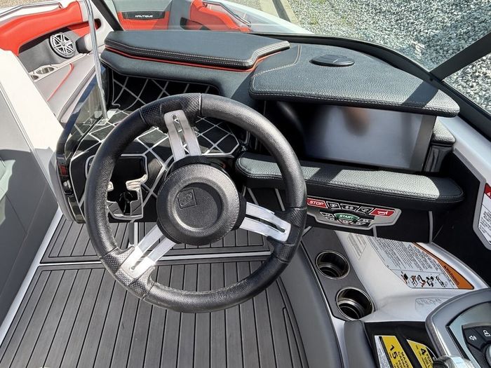 2019 Nautique Nautique SuperAir 230 Photo 23 sur 32