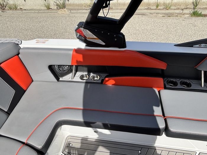 2019 Nautique Nautique SuperAir 230 Photo 13 sur 32