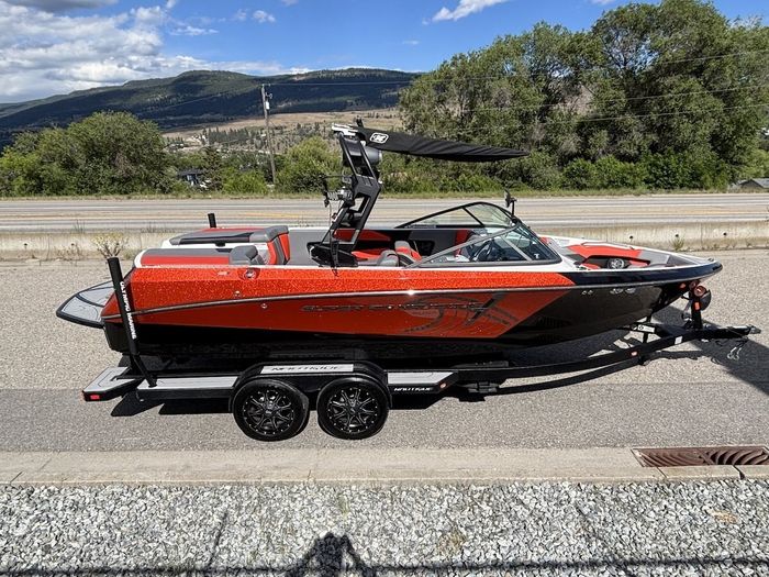 2019 Nautique Nautique SuperAir 230 Photo 6 sur 32