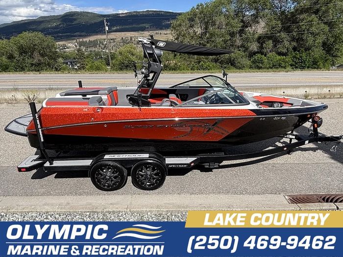 2019 Nautique Nautique SuperAir 230 Photo 1 sur 32