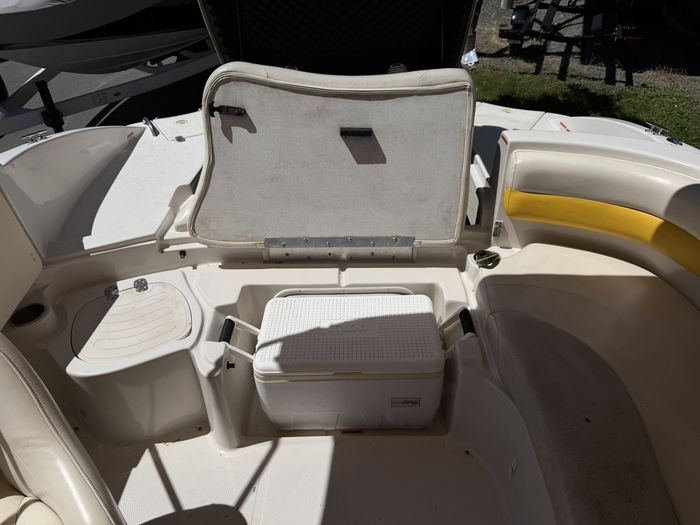 2010 Tahoe 195 Deck Boat Photo 10 sur 12