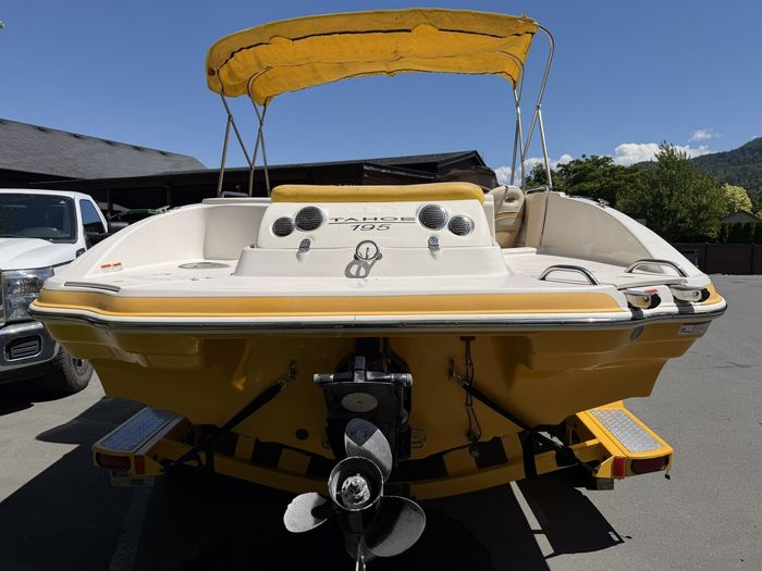 2010 Tahoe 195 Deck Boat Photo 4 sur 12