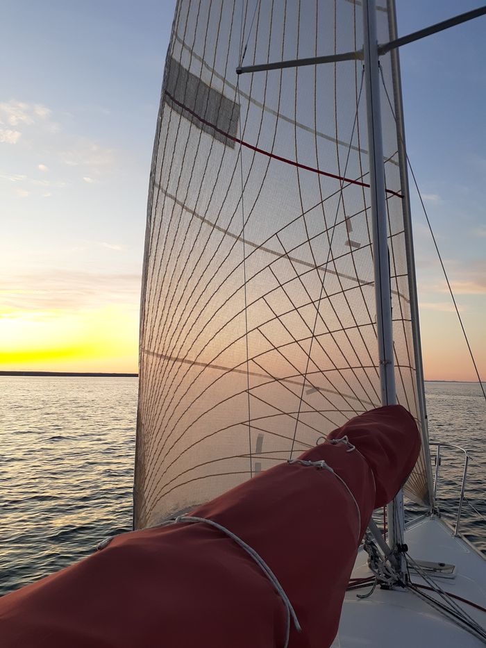 1986 Performance Sailcraft Laser 28 Photo 7 of 33