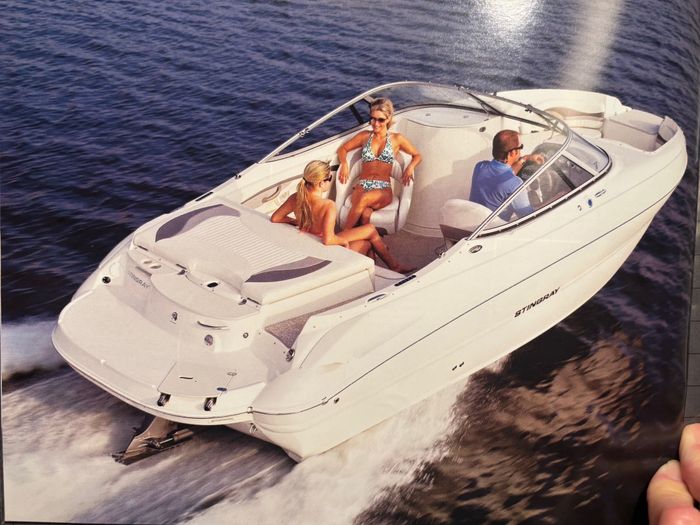 2011 Stingray 215LR Photo 1 of 24