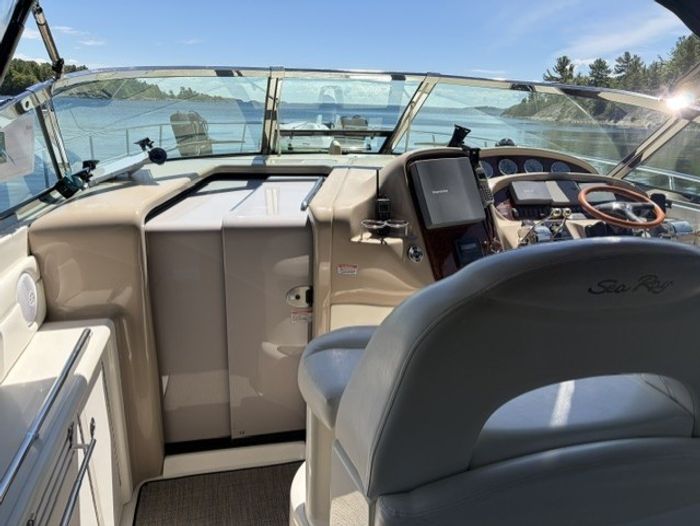 2003 Sea Ray Sundancer 380 Photo 17 of 43