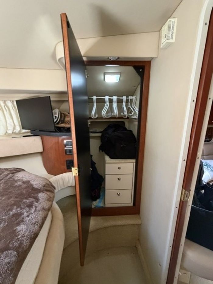 2003 Sea Ray Sundancer 380 Photo 32 of 43