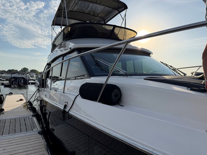 2018 Regal 42 Fly Photo 2 of 59