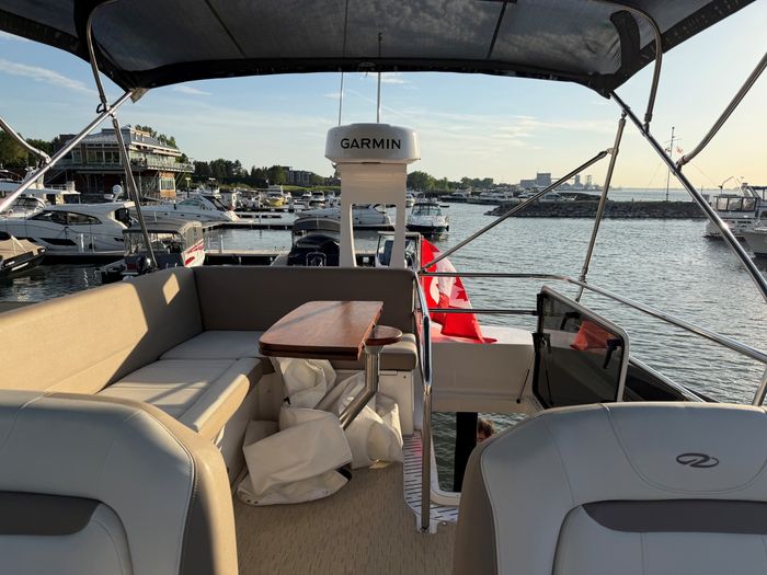 2018 Regal 42 Fly Photo 10 of 59