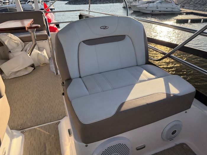 2018 Regal 42 Fly Photo 20 of 59