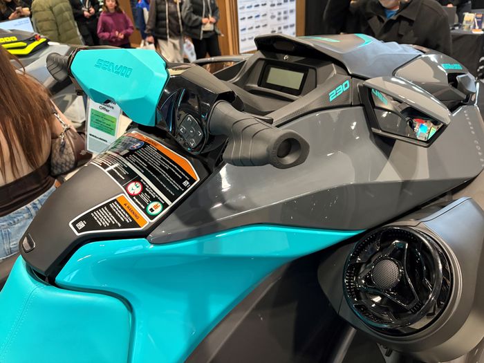 2026 Sea-Doo GTR 230 Audio Photo 5 sur 8