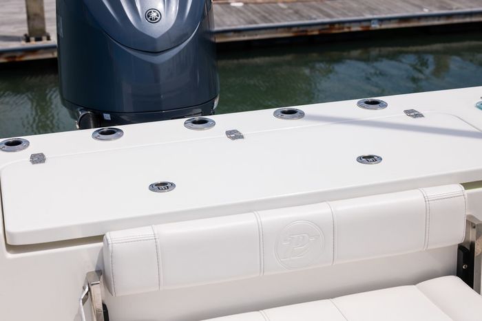 0 Parker Offshore 227 Explorer Photo 4 sur 16