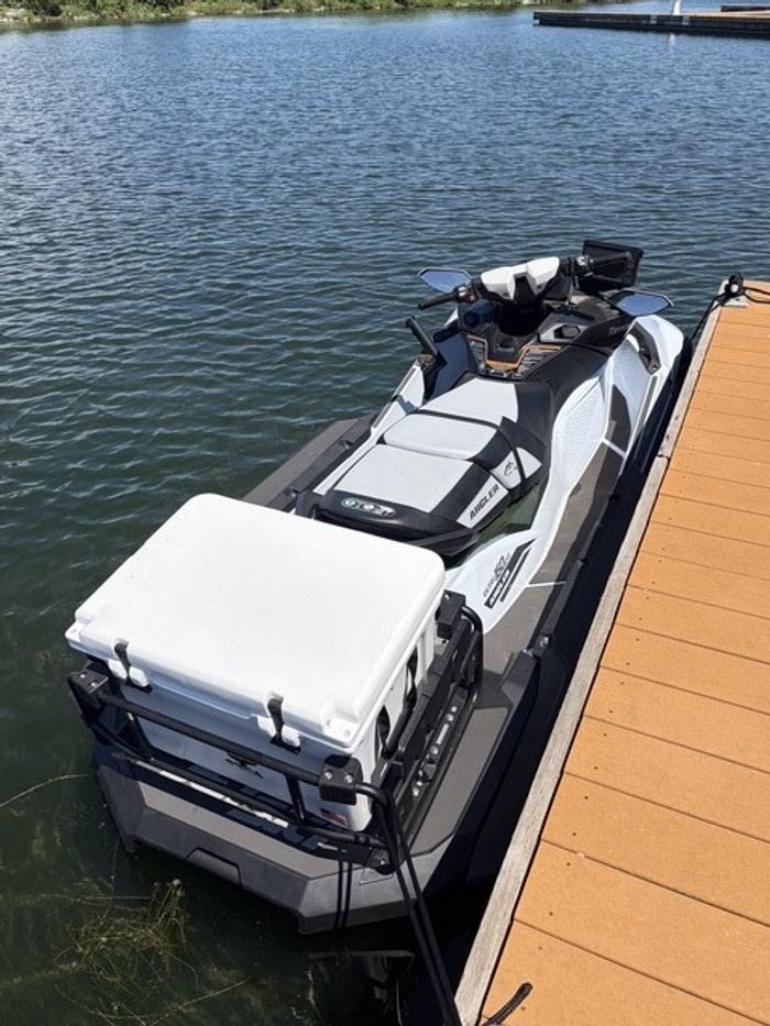 2026 Kawasaki JET SKI ULTRA 160LX-S ANGLER Photo 8 of 13