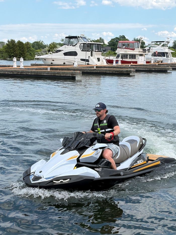 2026 Kawasaki JET SKI ULTRA 160LX Photo 1 of 6