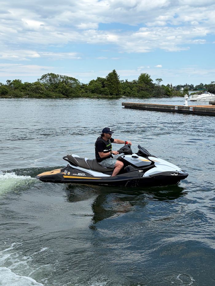 2026 Kawasaki JET SKI ULTRA 160LX Photo 4 of 6