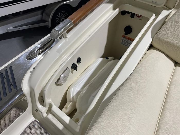 2022 Chris-Craft Launch 28 GT with 8.2L 380HP Mercury Photo 33 of 40