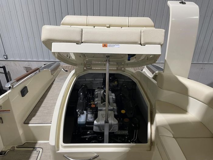 2022 Chris-Craft Launch 28 GT with 8.2L 380HP Mercury Photo 35 of 40