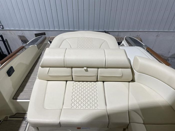 2022 Chris-Craft Launch 28 GT with 8.2L 380HP Mercury Photo 27 of 40