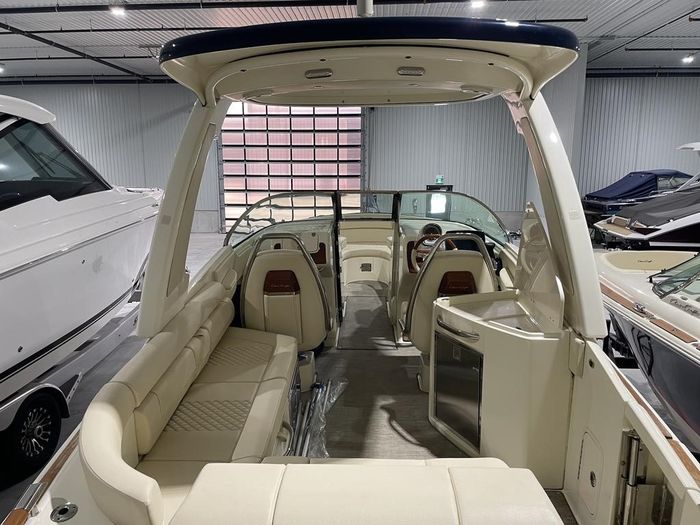 2022 Chris-Craft Launch 28 GT with 8.2L 380HP Mercury Photo 31 of 40
