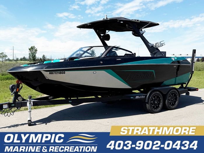 2021 Malibu Wakesetter 22LSV Photo 1 of 11