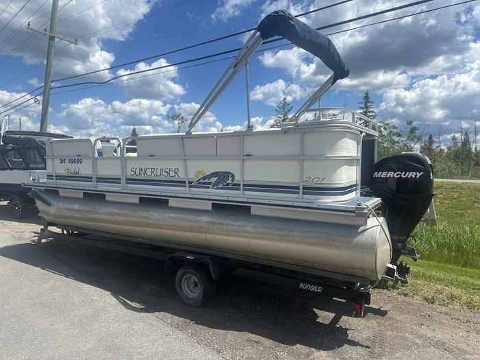 1998 SEA NYMPH SUNCRUISER Photo 3 of 5