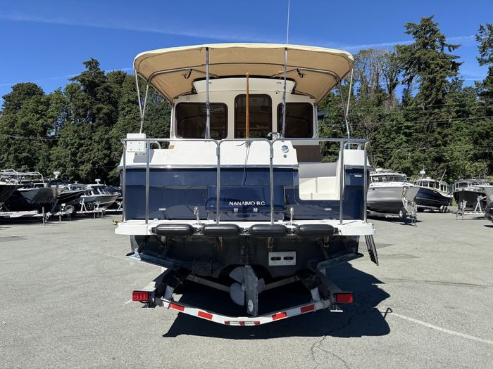 2011 Ranger Tugs R-29 Photo 6 of 23