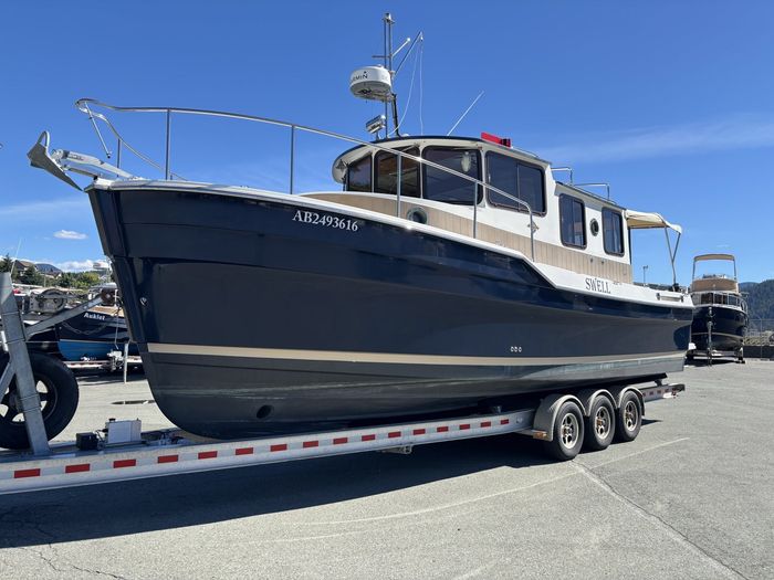 2011 Ranger Tugs R-29 Photo 3 of 23