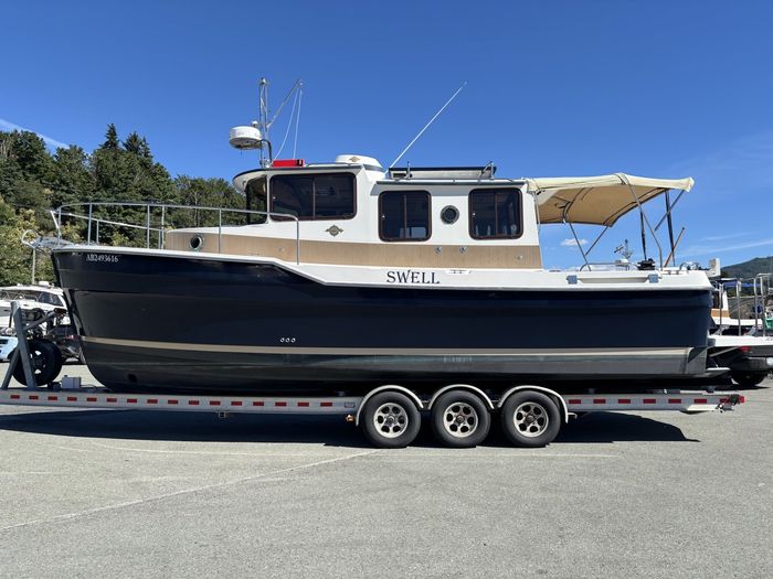 2011 Ranger Tugs R-29 Photo 4 of 23