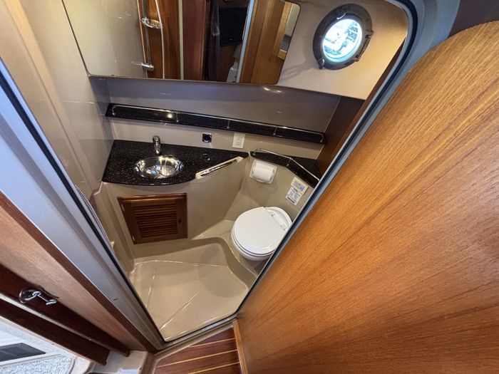 2011 Ranger Tugs R-29 Photo 20 of 23