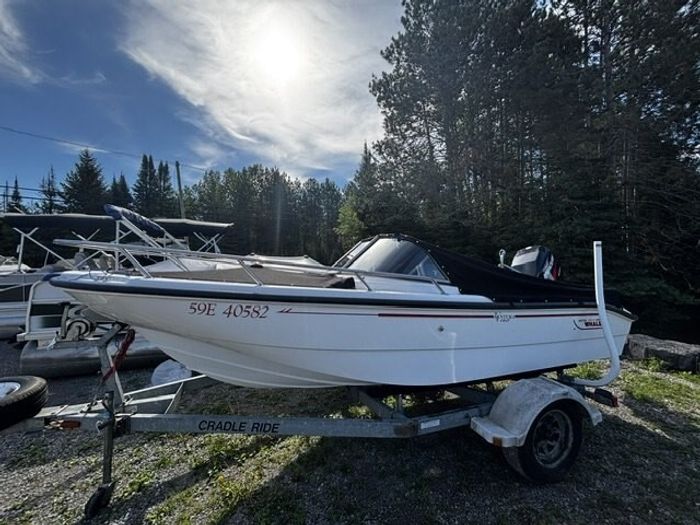 2002 Boston Whaler Ventura 160 Photo 1 of 18