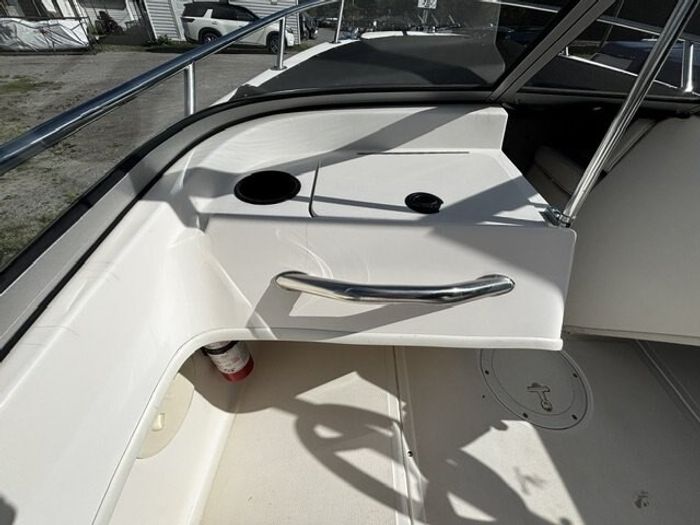 2002 Boston Whaler Ventura 160 Photo 10 of 18