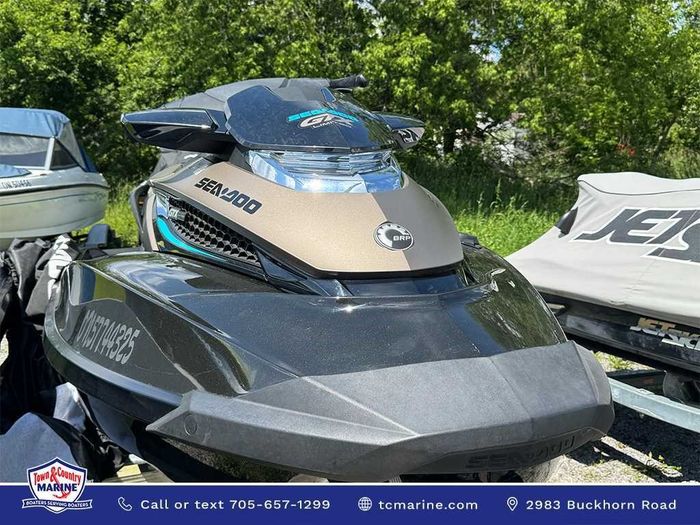 2017 Sea-Doo GTX 230 Photo 2 of 6