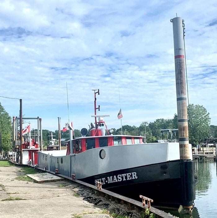 1950 65' STEEL PROP WASH VESSEL POWERED BY VOLVO Photo 1 sur 1