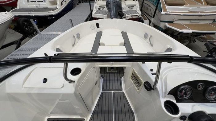 2023 Bayliner Element 210 Photo 8 of 22