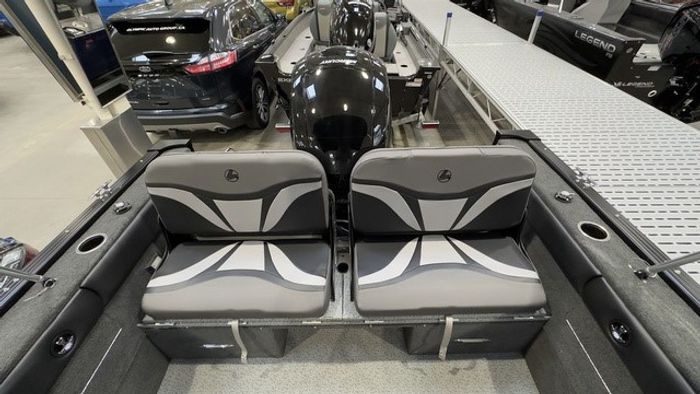 2023 Legend 18 XTR Photo 9 of 20