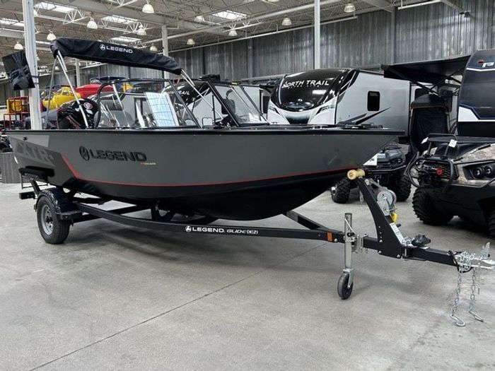 2023 Legend 18 XTR Photo 4 of 20