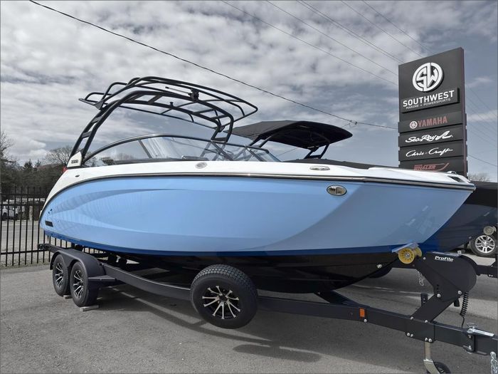 2026 Yamaha 252SD Photo 2 of 42