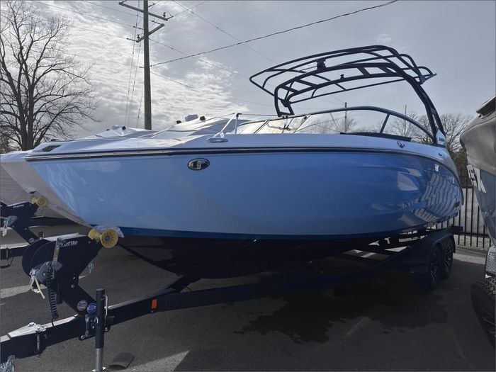 2026 Yamaha 252SD Photo 4 of 42