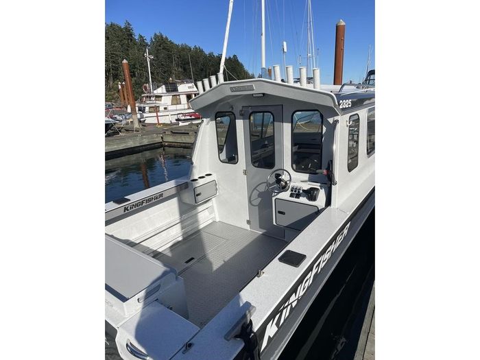 2021 KingFisher 2325 Coastal Express Photo 6 sur 11